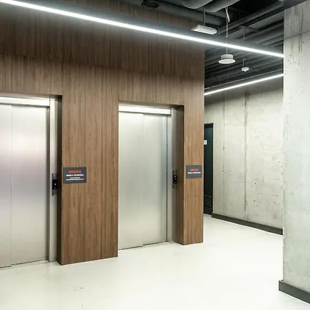 Super-apartamenty Vip Jacuzzi Iii 포즈난